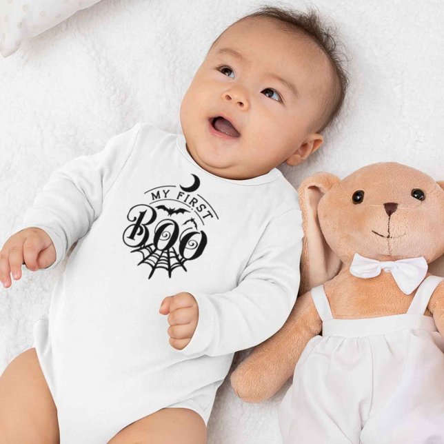 Body Para Bebê Primeiro Halloween Bebê preto e branco (My First Boo Halloween Baby Bodysuit. Baby outfit for Halloween. Cute Halloween Apparel for Newborn)