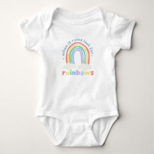Body Para Bebê Quando chove procure o bebê dos arcos-íris de um