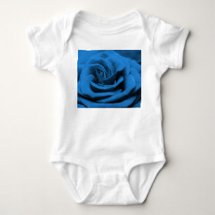 Body Para Bebê Rosa vermelha azul próxima, macrobeleza.