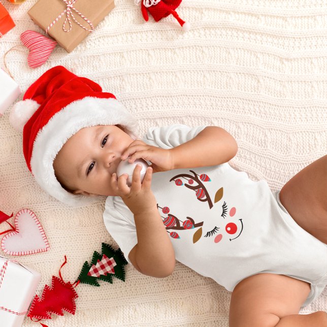 Body Para Bebê Rosto Adorável de Veado com Ornamentos em Entalhes (Adorable Deer Face with Ornaments on Antlers Baby Bodysuit)