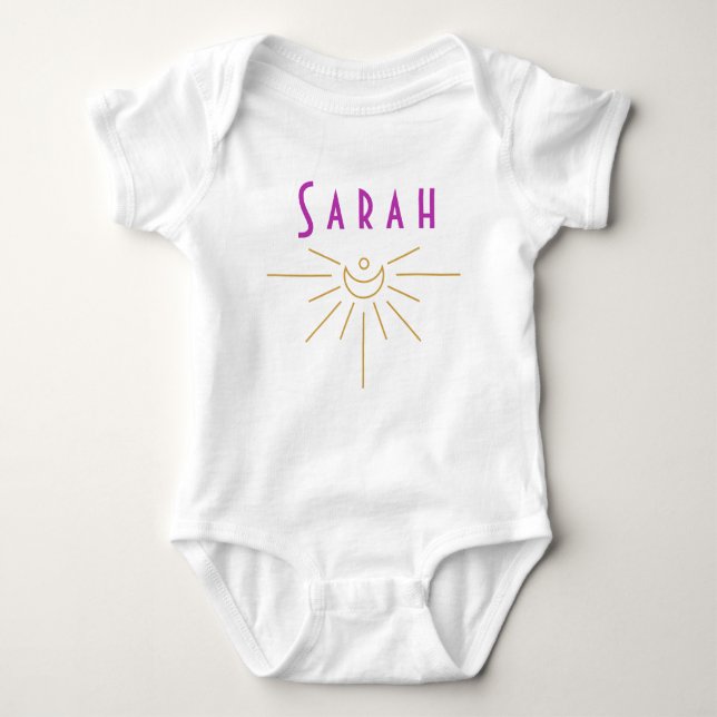 Body Para Bebê Sarah Baby Name Romper Sunshine Boho Hippie Gift (Frente)