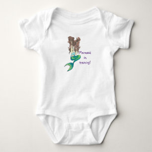 Body Para Bebê Sereia em roupa de bebê em treinamento