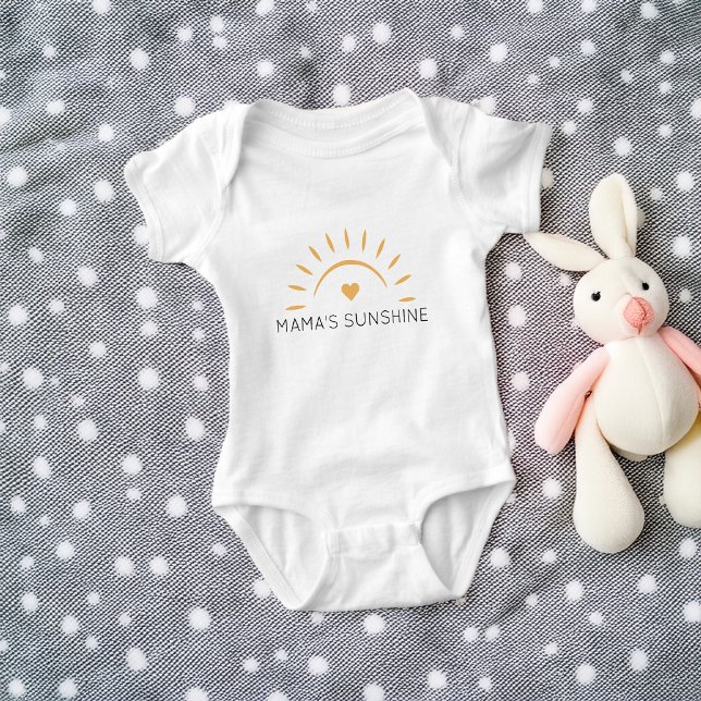 Body Para Bebê Sol da Mamãe Personalizado (Cute Mama's Sunshine Personalized Baby Bodysuit)