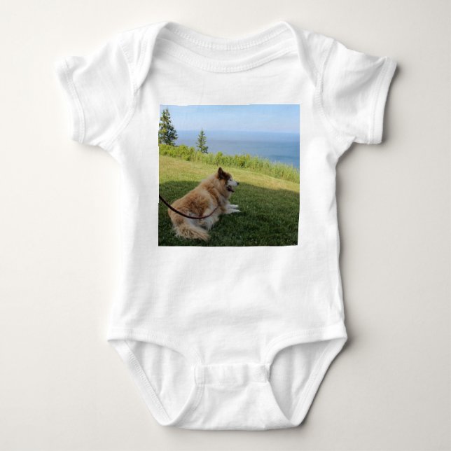 Body Para Bebê Suka aproveitando o Cabo George (Frente)