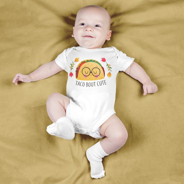 Body Para Bebê Taco Colorido Sobre Garota Bonita Engraçada Texto  (Criador carregado)