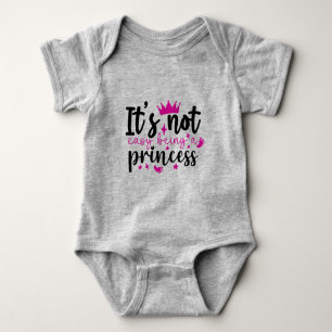Body Para Bebê Tipografia de Não é Fácil Ser Uma Princesa