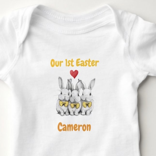 Body Para Bebê Triplets 1st Easter Outfit, Bunnies, Personalized  (cute outfit for triplets 1st Easter with name)