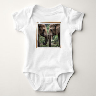 Body Para Bebê "Tronco para Tronco: Um Gentil Embrace Elefante"