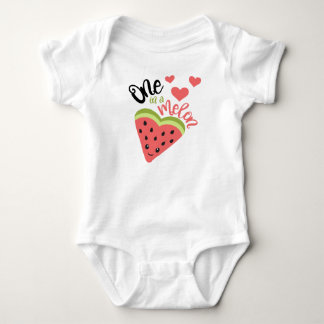 Body Para Bebê Um em um biquíni melão