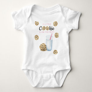 Body Para Bebê Um Pequeno Biscoito Está a Caminho Chave de Bebê