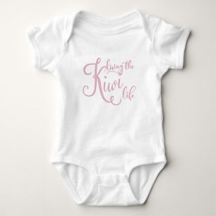 Body Para Bebê Um rosa e branco vivendo o corpo do bebê Kiwi