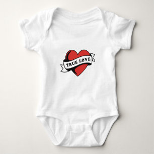 Body Para Bebê Verdadeiro Coração de Tatuagem de Amor Clássico