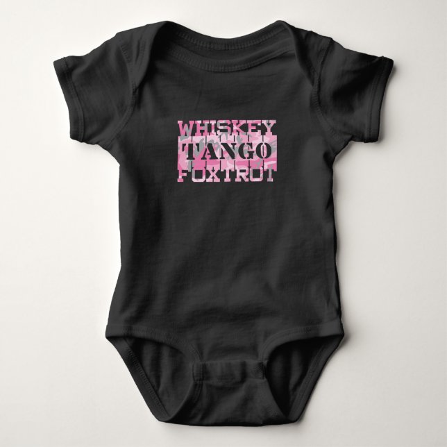 Body Para Bebê Whiskey Tango Foxtrot Camuflagem Rosa Militar (Frente)