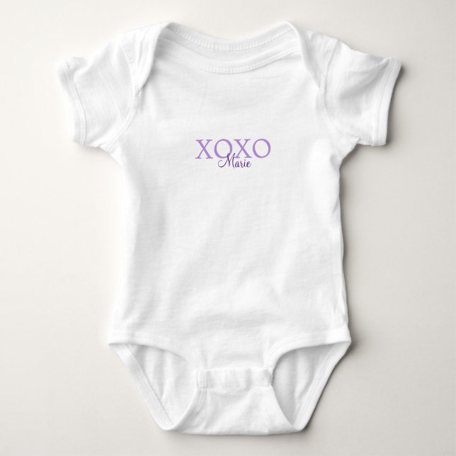 Body Para Bebê Xoxo dia dos namorados adicionar nome roxo pastel  (Frente)