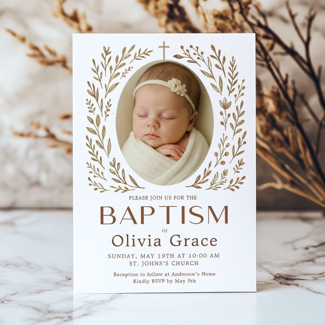 Boho Baptism Convite com Floral Wreath e Bab (Baptism invitation for Olivia Grace, featuring a soft and elegant design with a floral border.)
