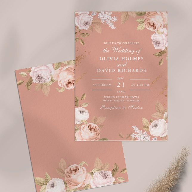 Boho Pink Peonies Convite Para Casamento (Boho Pink Peonies Wedding Invitation on a table)