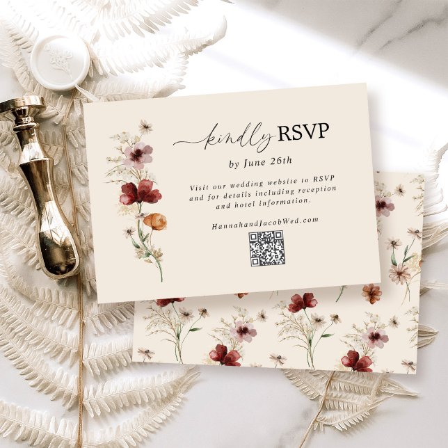 Boho Wildflower Fall Wedding QR Code RSVP Card (Criador carregado)