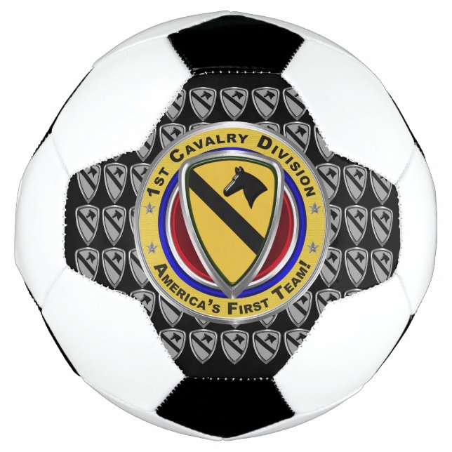 Bola De Futebol 1ª Divisão de Cavalaria - O “Primeiro Time” da Amé (Frente)