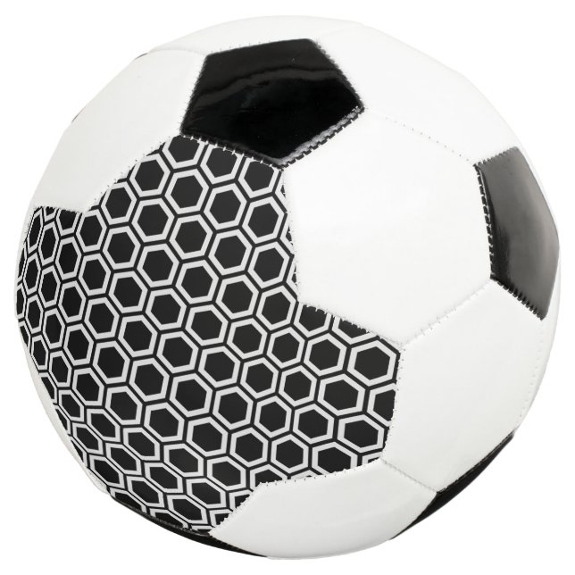 Bola de Futebol com Padrão de Colmeia Monocromátic (Três quartos)