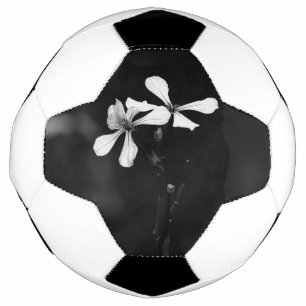 Bola De Futebol floral preto e branco minimalista