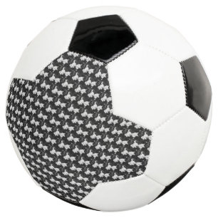 bola de futebol fofa caída