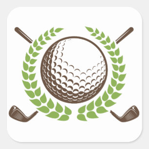 Bola de golfe e clubes de golfe com etiqueta da