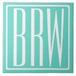 Bold Modern 3 Iniciais Monograma | Branco Em Aqua<br><div class="desc">Clássico,  ousado e moderno.</div>