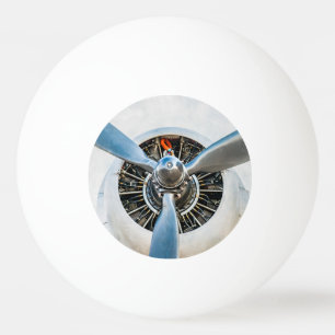 Bolinha De Ping Pong Aeronave Douglas DC-3. Hélice