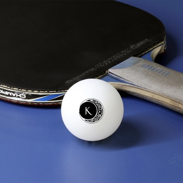 Bolinha De Ping Pong Monograma de Círculo Lunar com Entrelaçamento Celt (Criador carregado)