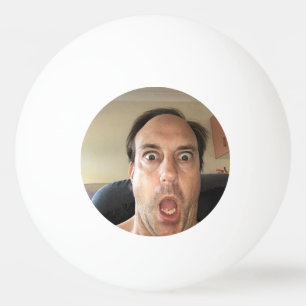 Bolinha De Ping Pong Ping Pong Ball com uma vista engraçada.