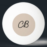 Bolinha De Ping Pong Tendência Cor Suave Taupe Monograma Ping Ball<br><div class="desc">Apresentando a cor de primavera clássico: Soft Taupe. Esta moderna e na moda Ping Pong Ball, com monograma personalizável de duas letras em letra bonita de aparência manuscrita, adiciona elegância ao seu jogo. Seu design simples e limpo em uma cor sólida oferece um apelo de eterno, perfeito para mostrar seu...</div>