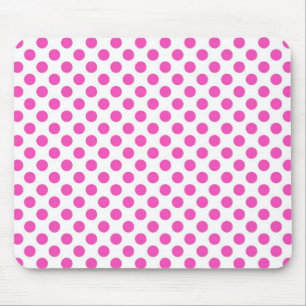 bolinhas cor-de-rosa no mouse pad branco