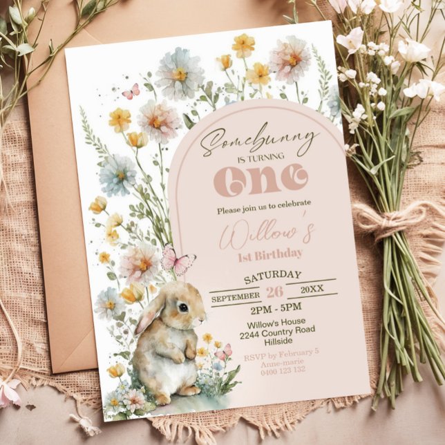 Bolny primeiro aniversario Convite para flores sel (BUNNY Birthday Invitation Bunny 1st Birthday Invite Download Some Bunny is turning One Invitation)