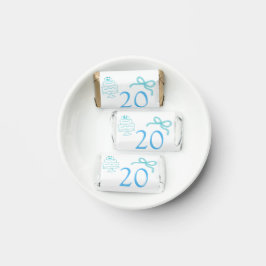 Bolo de aniversário de 20 anos com laço azul nome