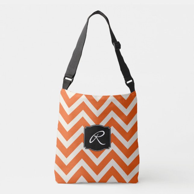 Bolsa Ajustável Padrão de Chevron Laranja e Branco com Monograma (Frente)