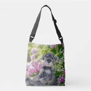 Bolsa Ajustável Schnauzer Puppy Padrão em Jardim de Flor -