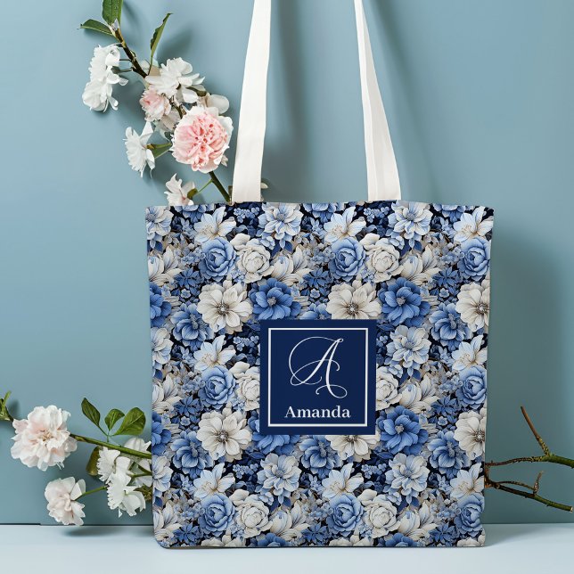 Bolsa de mão Chic Flores Azuis Navy com Nome Perso (Chic Navy Blue Flowers Custom Name Tote Bag)