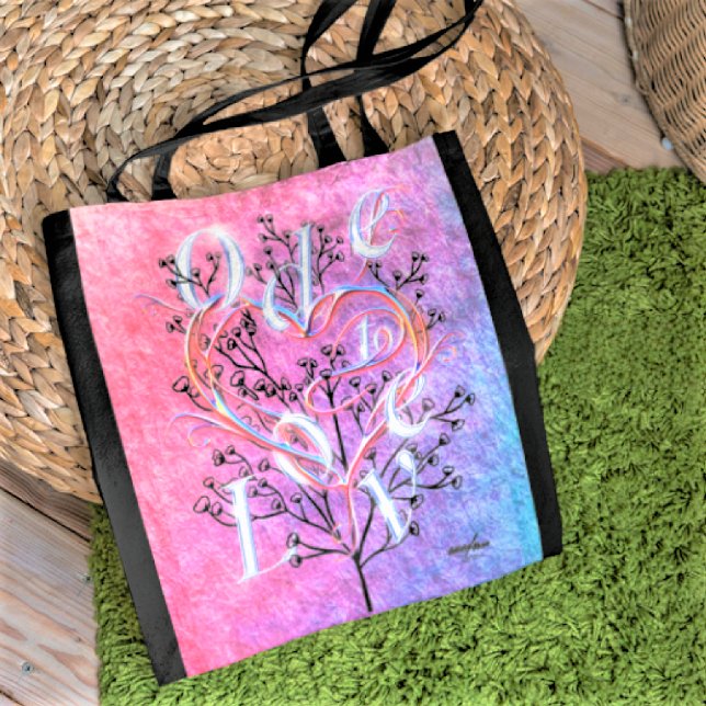 Bolsa de Ode to Love projetado por Adiela Akoo (Ode to Love Tote by Poet Adiela Akoo. Note: print colors differ from this image & are more subtle)