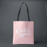 Bolsa do partido personalizado de noiva esquadrão<br><div class="desc">Sacos de tote de noiva personalizados com o gráfico "Esquadrão da Noiva" em um script de pincel de na moda. Personalize-o com sua data de casamento, hashtag de casamento, nomes ou outro texto personalizado. Impressão de morcano chic no lado oposto. Presente perfeito para noiva, dama de honra e festa de...</div>