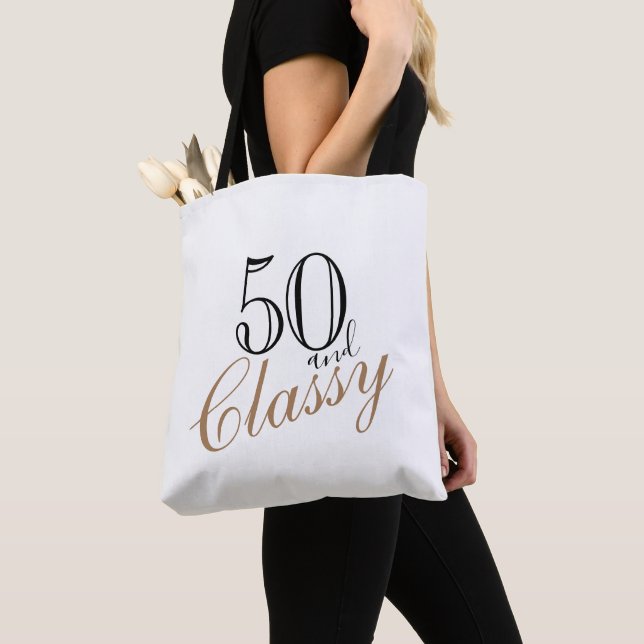 Bolsa Tote 50 e Classy Elegant Black Ouro Script Birthday (Close Up)