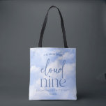 Bolsa Tote A Noiva Está Na Nuvem Nine Festa de solteira Azul<br><div class="desc">Esta é a noiva na nuvem Nine Festa de solteira Weekend Tote Bag!</div>