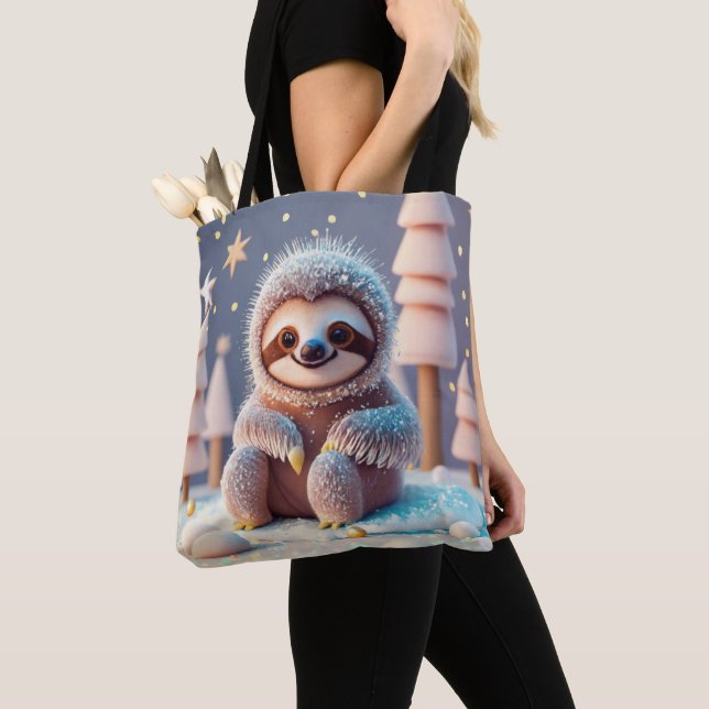 Bolsa Tote A Terra das Maravilhas de inverno de Snowy Sloth (Close Up)