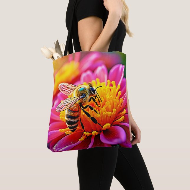 Bolsa Tote Abelha Vibrante na Design de Bloom (Close Up)