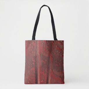 Bolsa Tote Água cai no capô vermelho