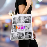 Bolsa Tote Amo-Te Nana Colorful Bold Modern 8 Photo Collage<br><div class="desc">"Amo-te, Nana." Ela está amando a cada minuto com seus netos. Uma na moda visual divertida, caprichosa, de um arco-íris colorido e colorida tipografia ousada e escrita à mão preta sobrepõe um coração macio, rosa claro e um fundo branco. Adicione 8 fotos acalentadas de sua escolha e personalize os nomes...</div>