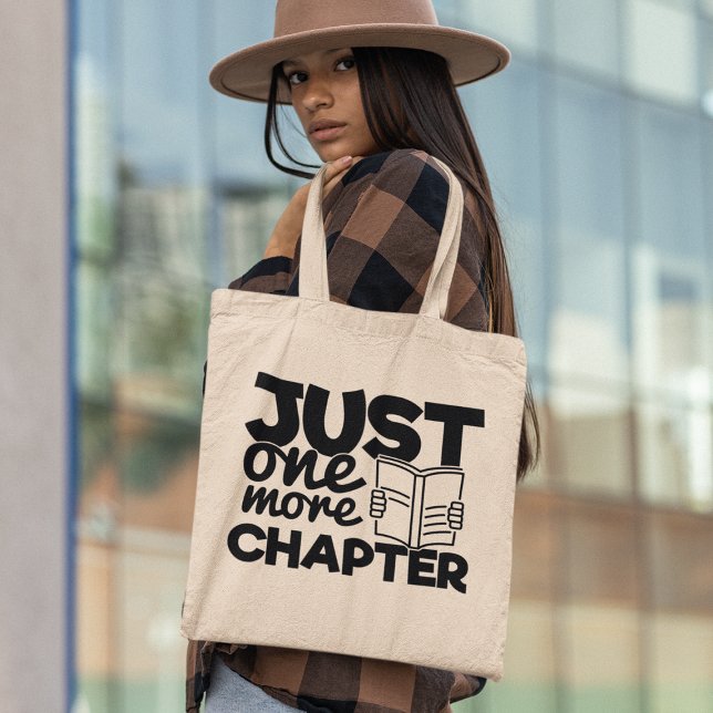 Bolsa Tote Apenas Mais Um Capítulo Engraçado Cuspidor De Livr (A must-have for any bookworm, this tote bag has a clever and catchy quote that will make you smile.)