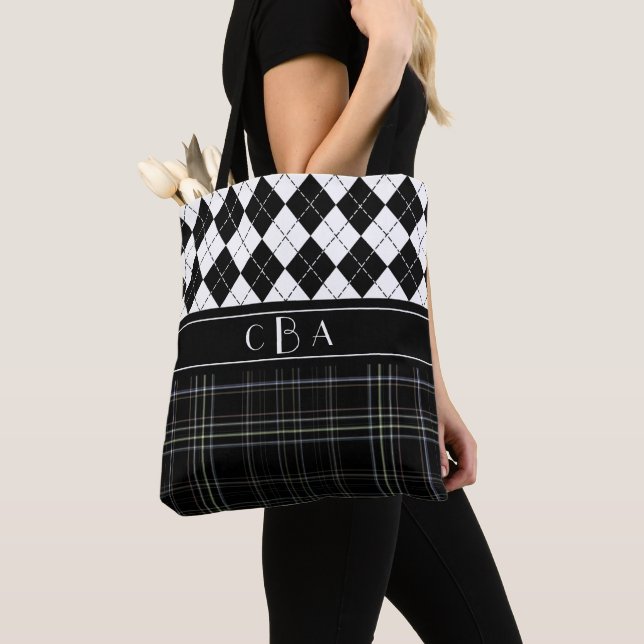Bolsa Tote Argyle preto e branco e Tartan monograma (Close Up)