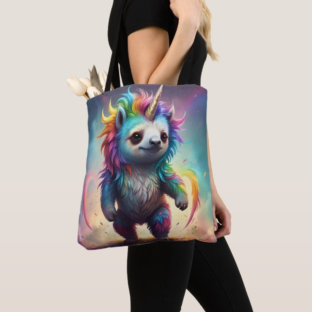 Bolsa Tote Baby Rainbow Unicorn Sloth, (Close Up)