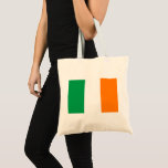 Bolsa Tote Bandeira do Orçamento da Irlanda<br><div class="desc">O país "Flag of Ireland" com um tricolor vertical de verde,  branco e laranja. Clique em "Personalizar" para adicionar nome ou iniciais,  se desejar.</div>