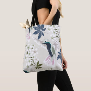 Bolsa Tote Beijos e flores brancas.